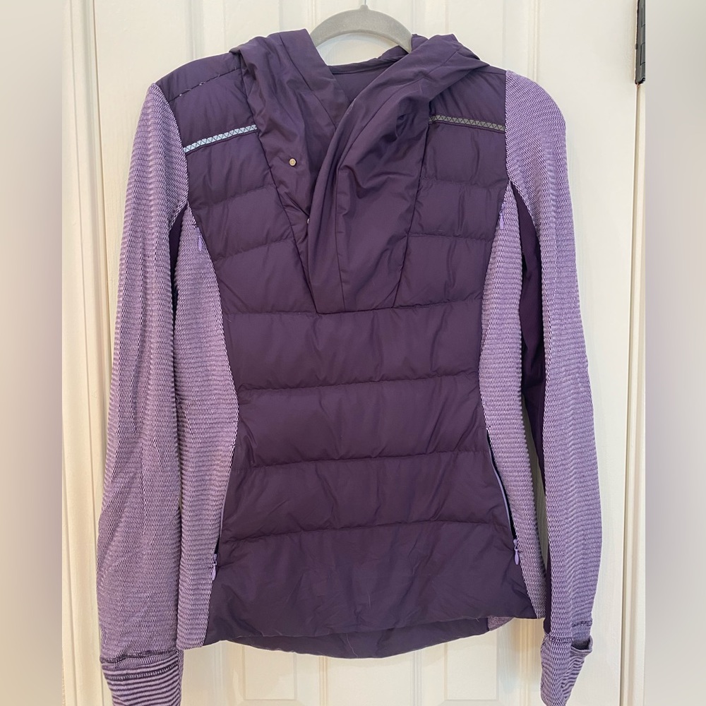 Lululemon Puffer Pullover in Plum Size 4